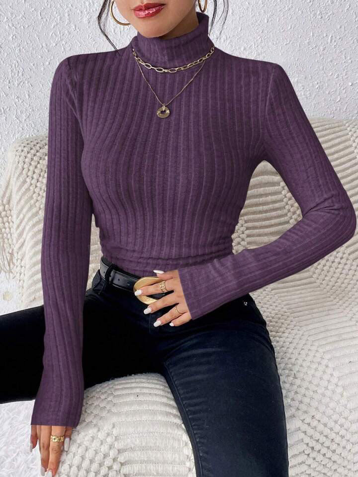 V-Ausschnitt Pullover mit Strukturstreifen – Eleganter Strickstyle